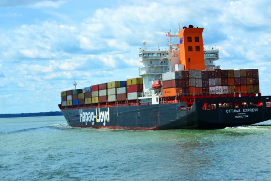Containerschiff