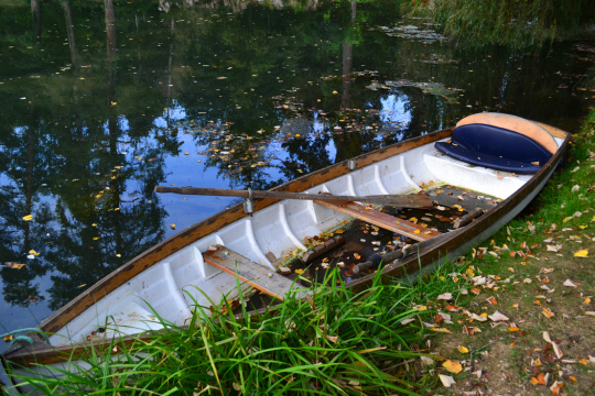 Boot im Park La Bussiere