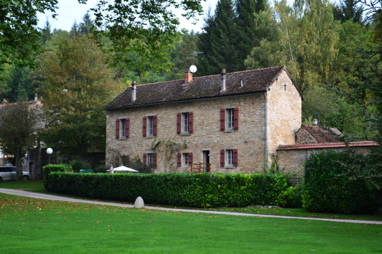 Das Haus der Cummings im Park von La Bussière